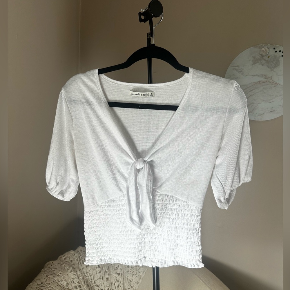 Abercrombie and Fitch White Tie-Front Shirt Size S